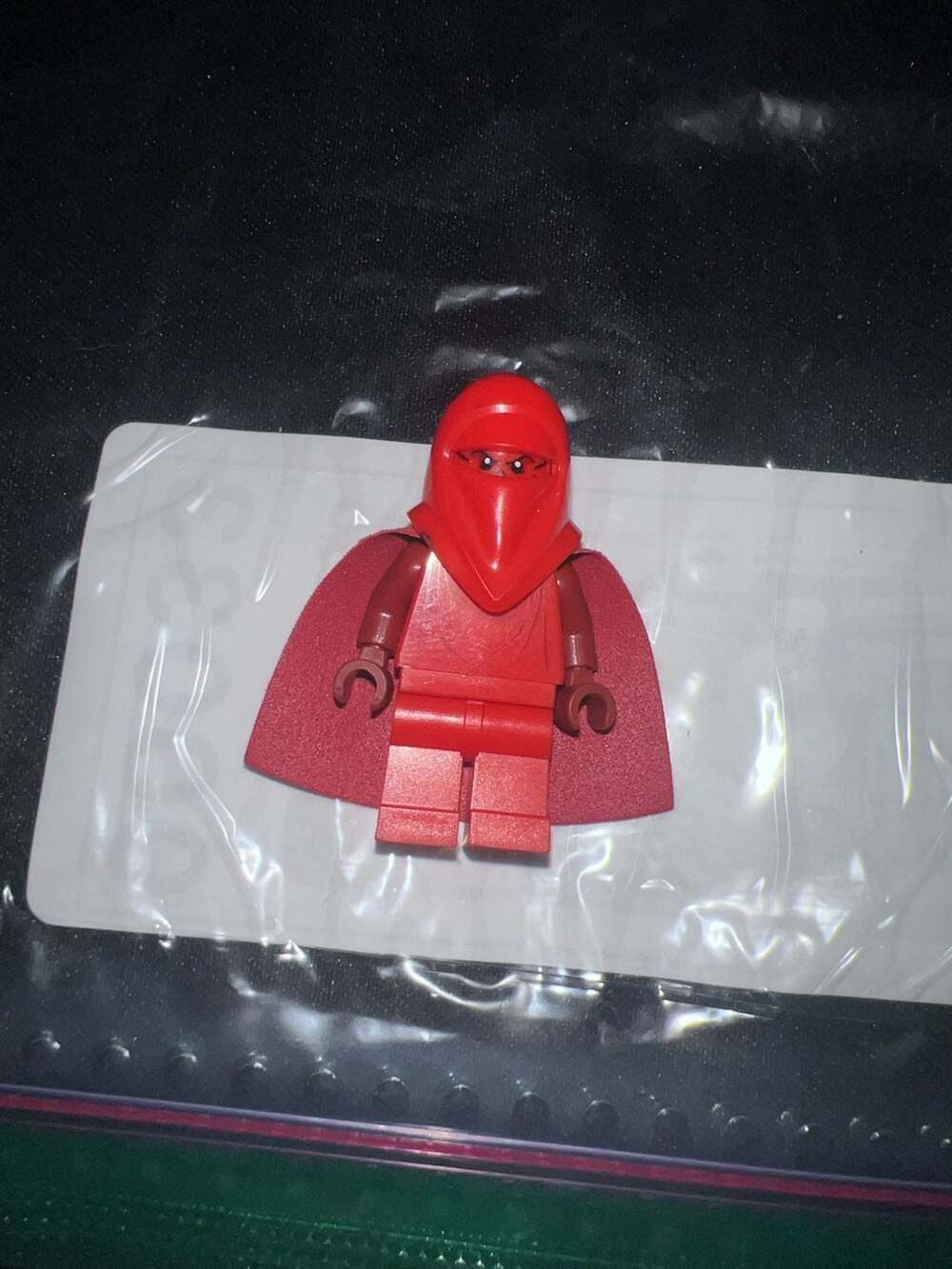 Lego Star Wars - Royal Guard w/ Dark Red Arms & Hands - Mini Fig / Mini Figure